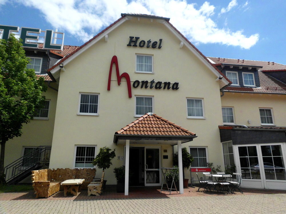 Hotel Montana Lauenau Exterior foto